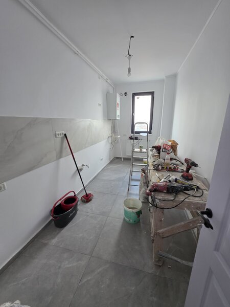 Chiajna, pe strada Ilie Petre, centrala, balcon