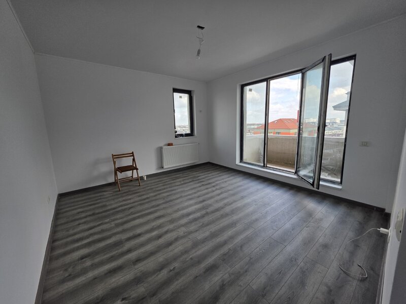 Chiajna, pe strada Ilie Petre, centrala, balcon