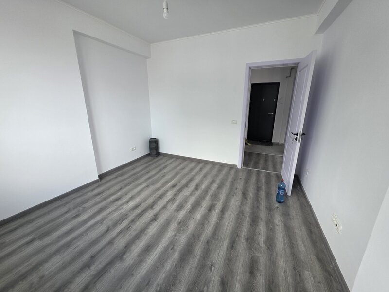 Chiajna, pe strada Ilie Petre, centrala, balcon