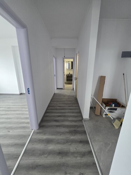 Chiajna, pe strada Ilie Petre, centrala, balcon